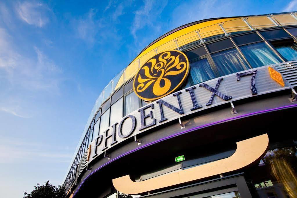 Phoenix7 Медлінґ Екстер'єр фото